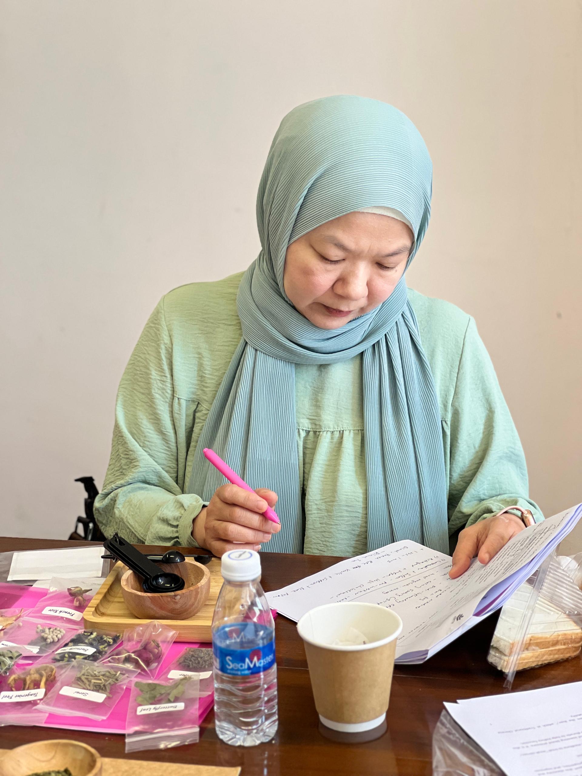 Cinta Herbs workshop gallery 4